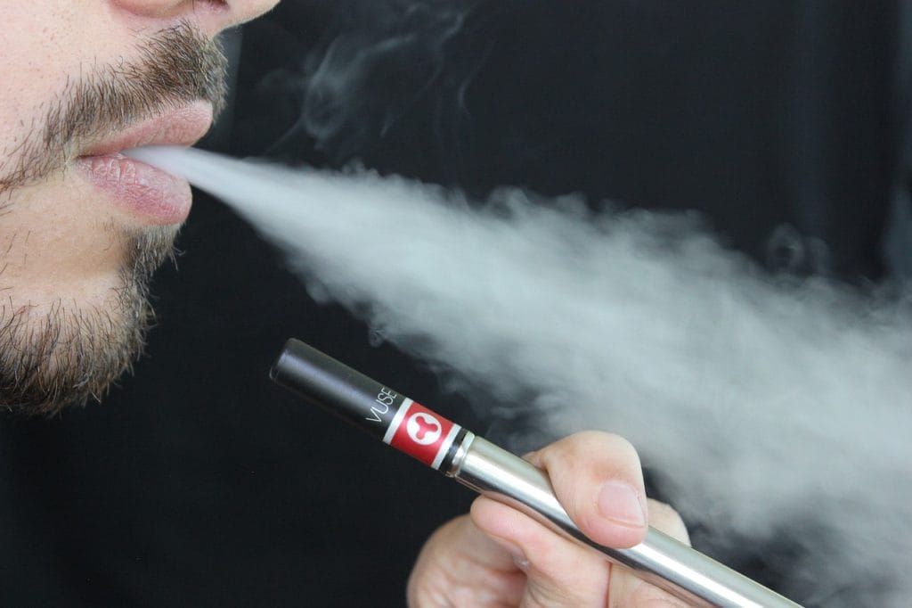 Respecting Vape Pen Etiquette in Public Settings Vape Pen
